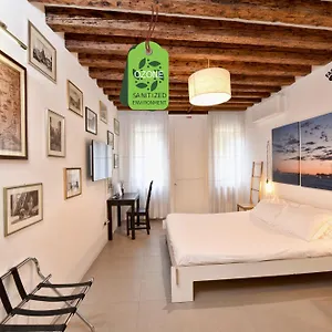  Guest house Sottopiano - Comfort In The Center Italy